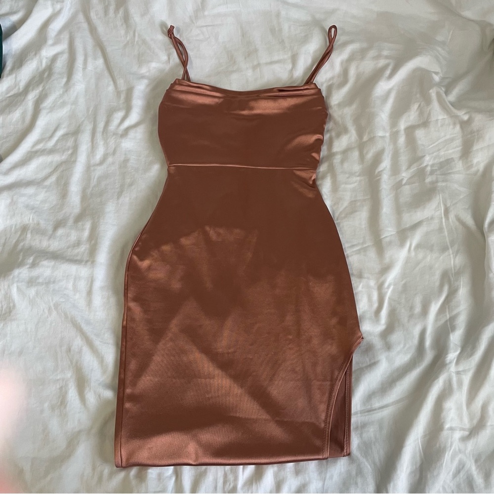Windsor Floor Length Lola Satin Dress in Rose Gold